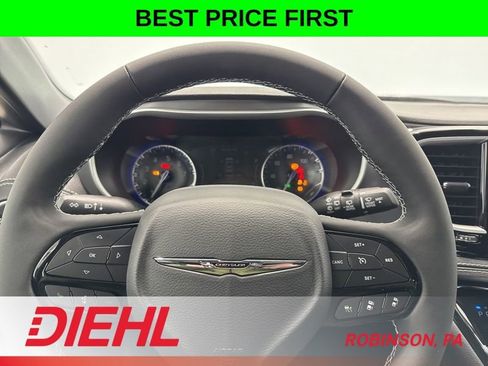New 2026 Chrysler Pacifica Select FWD image 27