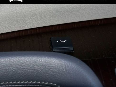 Used 2021 Toyota Sienna LE image 24