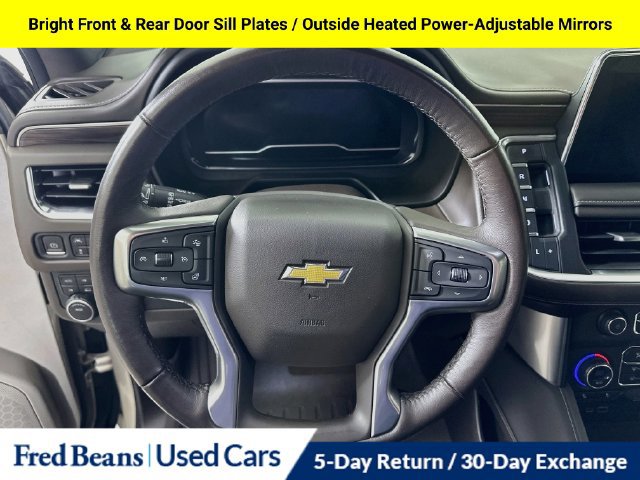 Used 2022 Chevrolet Suburban LT w/ Luxury Package AWD/4WD image 17