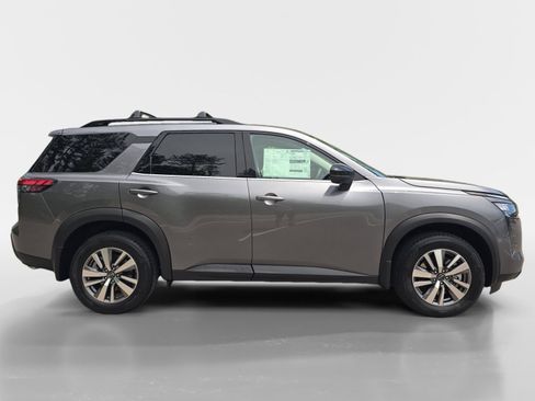 New 2026 Nissan Pathfinder SL AWD/4WD image 6