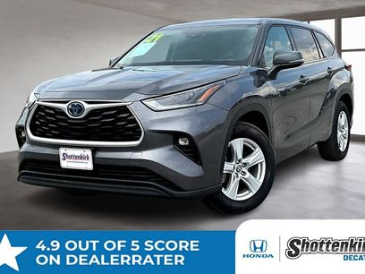 Used 2021 Toyota Highlander LE