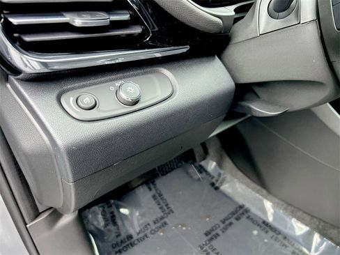 New 2026 Buick Envista Sport Touring image 16