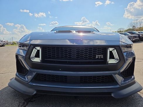 Used 2025 Ford Mustang GT Premium w/ GT Performance Package RWD image 3