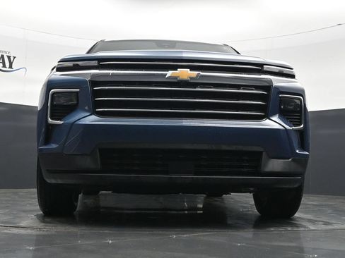 Used 2026 Chevrolet Traverse LT FWD image 30