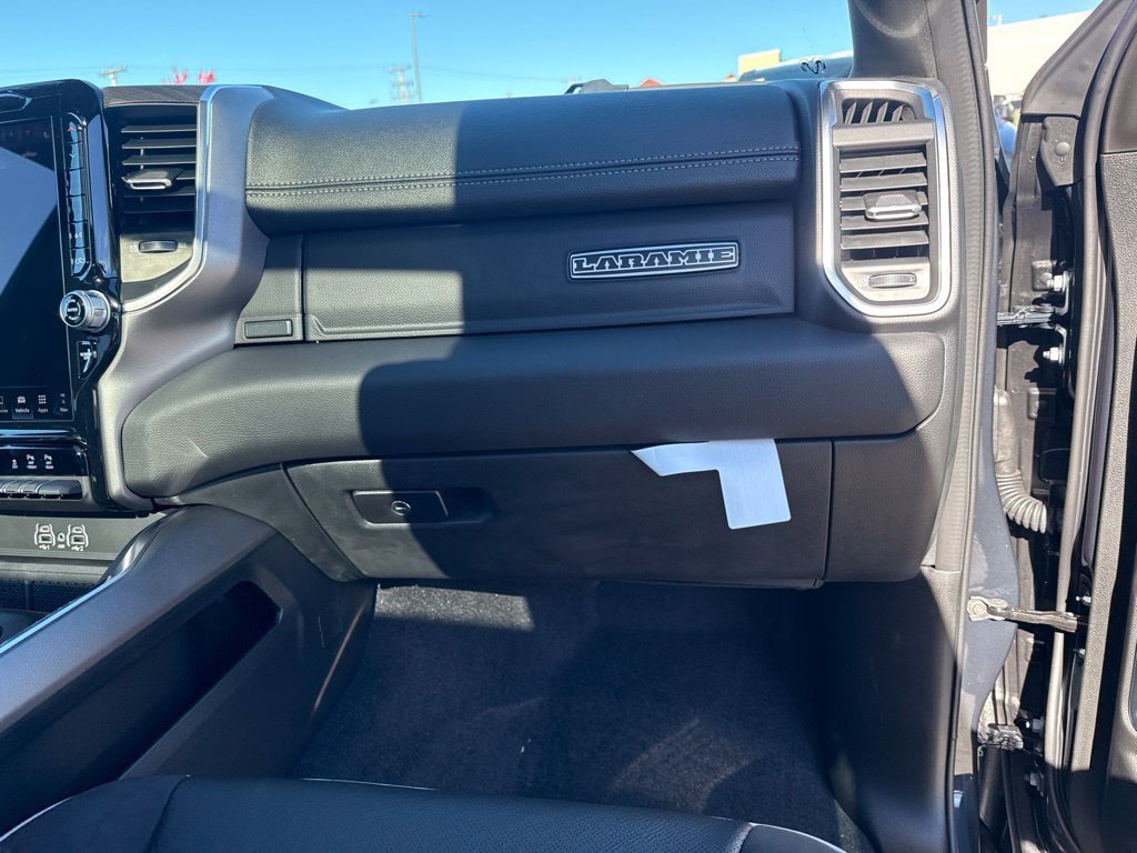 New 2027 RAM 1500 Laramie AWD/4WD image 28