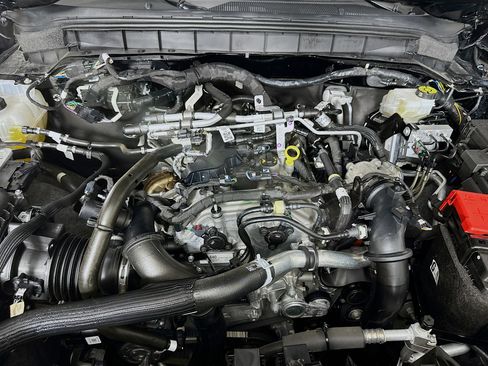 Used 2025 Ford Bronco Big Bend image 34