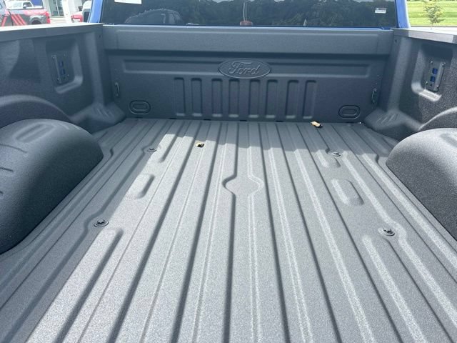 New 2026 Ford F250 Lariat w/ Black Appearance Package AWD/4WD image 7