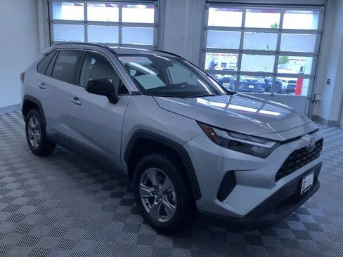 Certified 2025 Toyota RAV4 LE AWD/4WD image 35