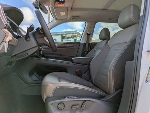 New 2026 Volkswagen Atlas SEL AWD/4WD image 2