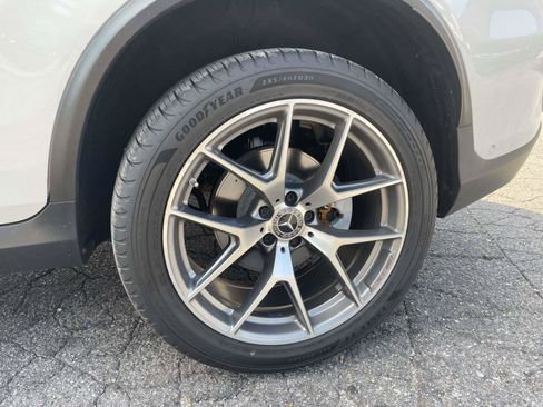Used 2021 Mercedes-Benz GLC 300 w/ AMG Line image 28