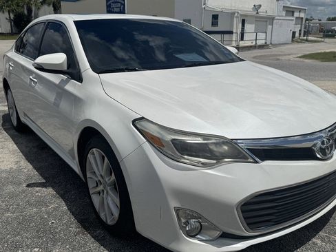 Used 2013 Toyota Avalon XLE Touring FWD image 2