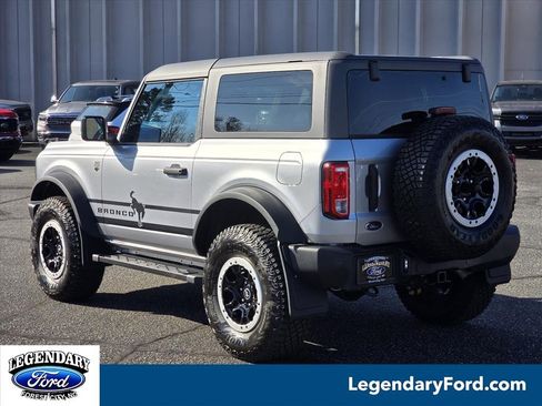 Used 2023 Ford Bronco Big Bend w/ Sasquatch Package image 2