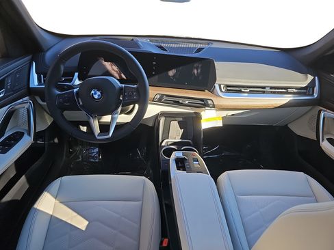 New 2026 BMW X1 xDrive28i w/ Technology Package image 9