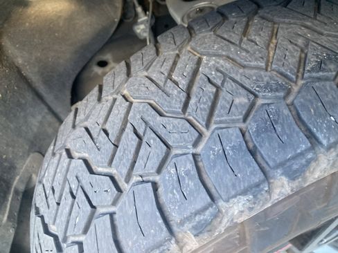 Used 2023 GMC Sierra 1500 Elevation w/ LPO, Elevation Black Package image 5