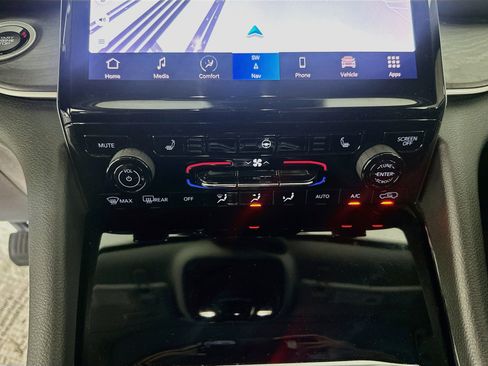 Used 2022 Jeep Grand Cherokee Limited RWD image 24
