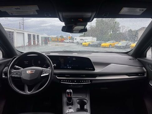 Used 2024 Cadillac XT4 Premium Luxury FWD image 21
