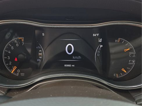 Used 2019 Jeep Grand Cherokee Overland AWD/4WD image 18