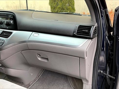 Used 2010 Honda Odyssey EX image 17
