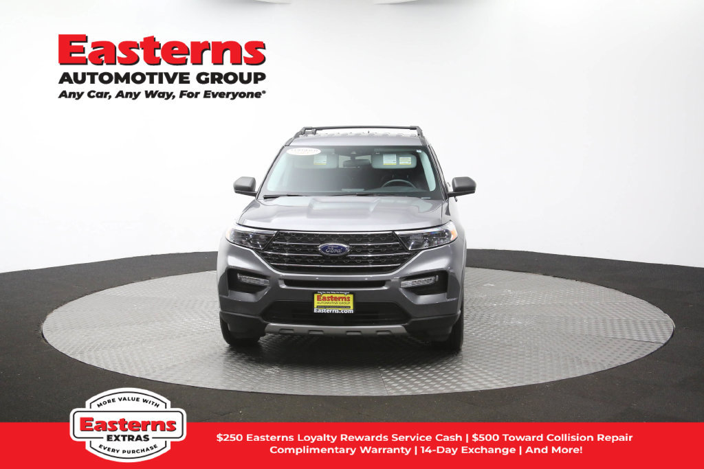 Used 2023 Ford Explorer XLT w/ Equipment Group 202A AWD/4WD image 54