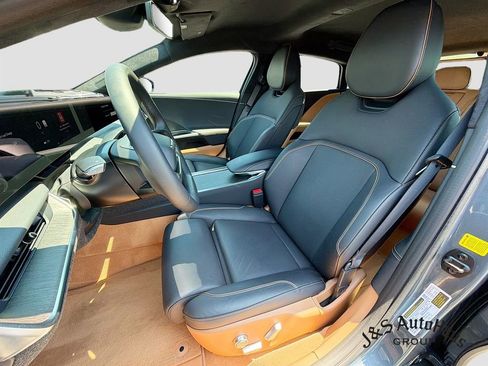 Used 2025 Lucid Air Touring AWD/4WD image 11
