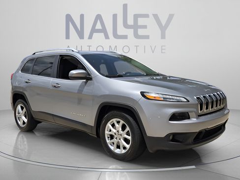 Used 2016 Jeep Cherokee Latitude FWD image 7