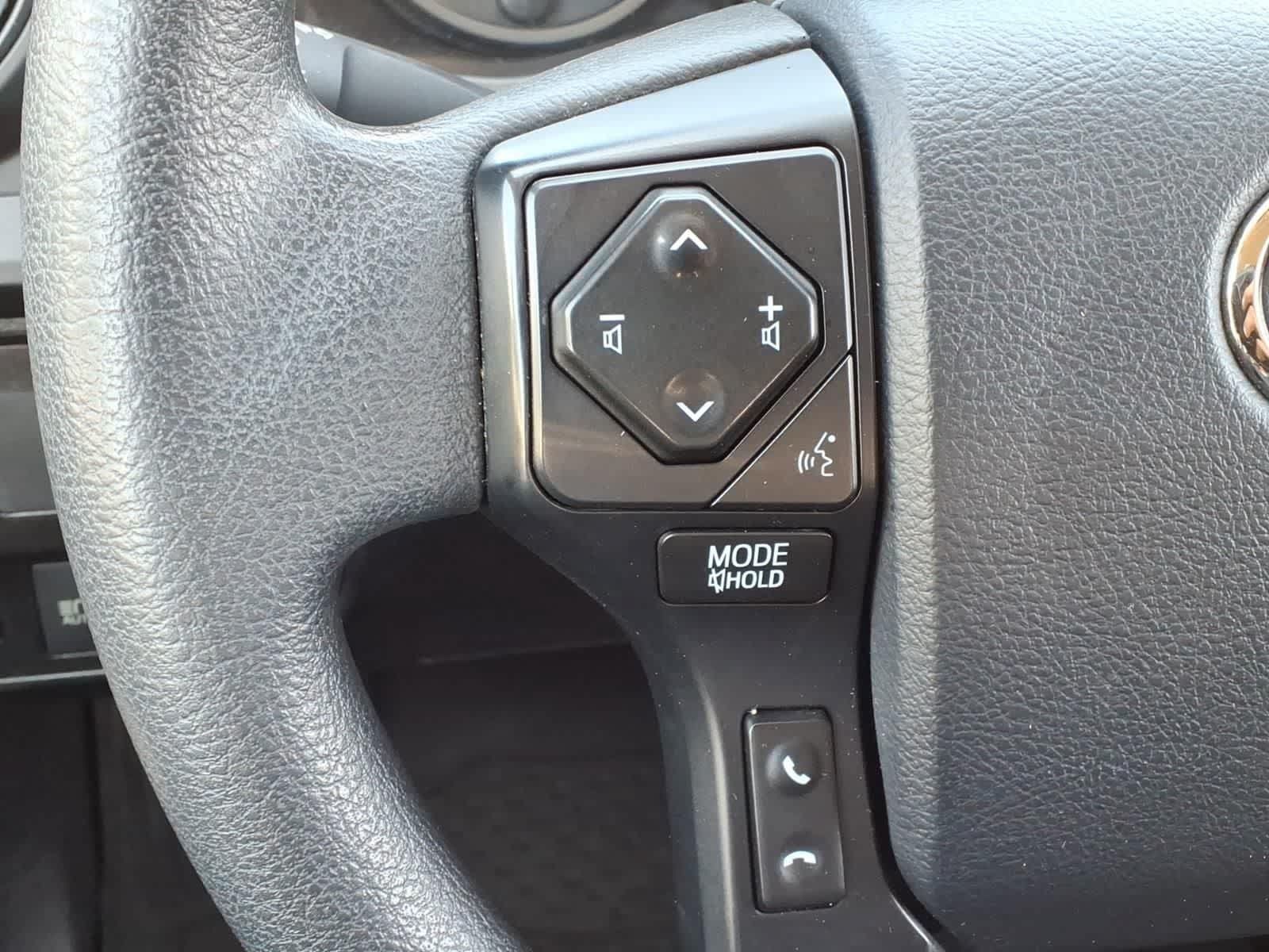 Used 2020 Toyota Tacoma SR RWD image 18