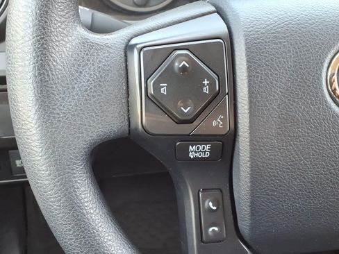 Used 2020 Toyota Tacoma SR RWD image 18