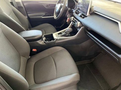 Used 2024 Toyota RAV4 LE image 22