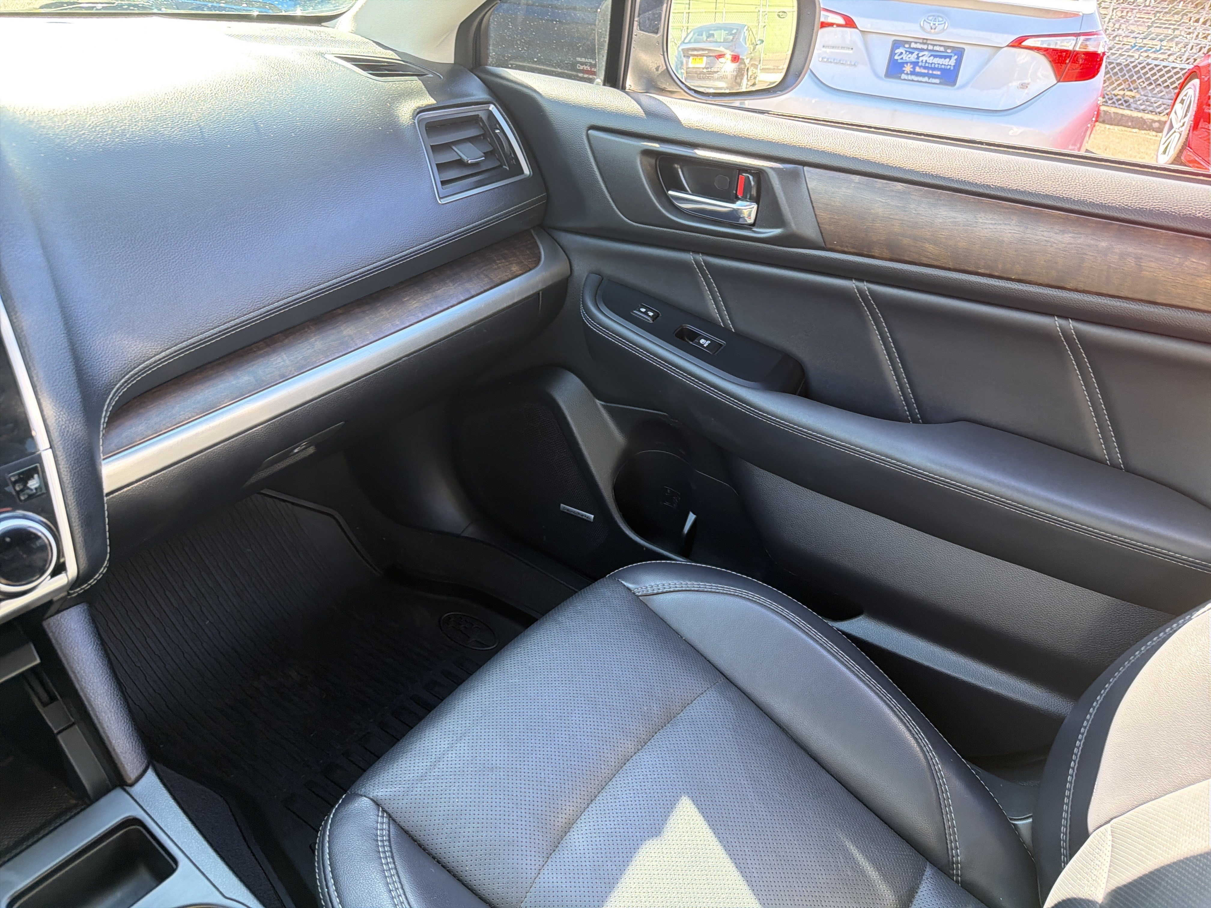 Used 2018 Subaru Outback 2.5i Limited AWD/4WD image 22