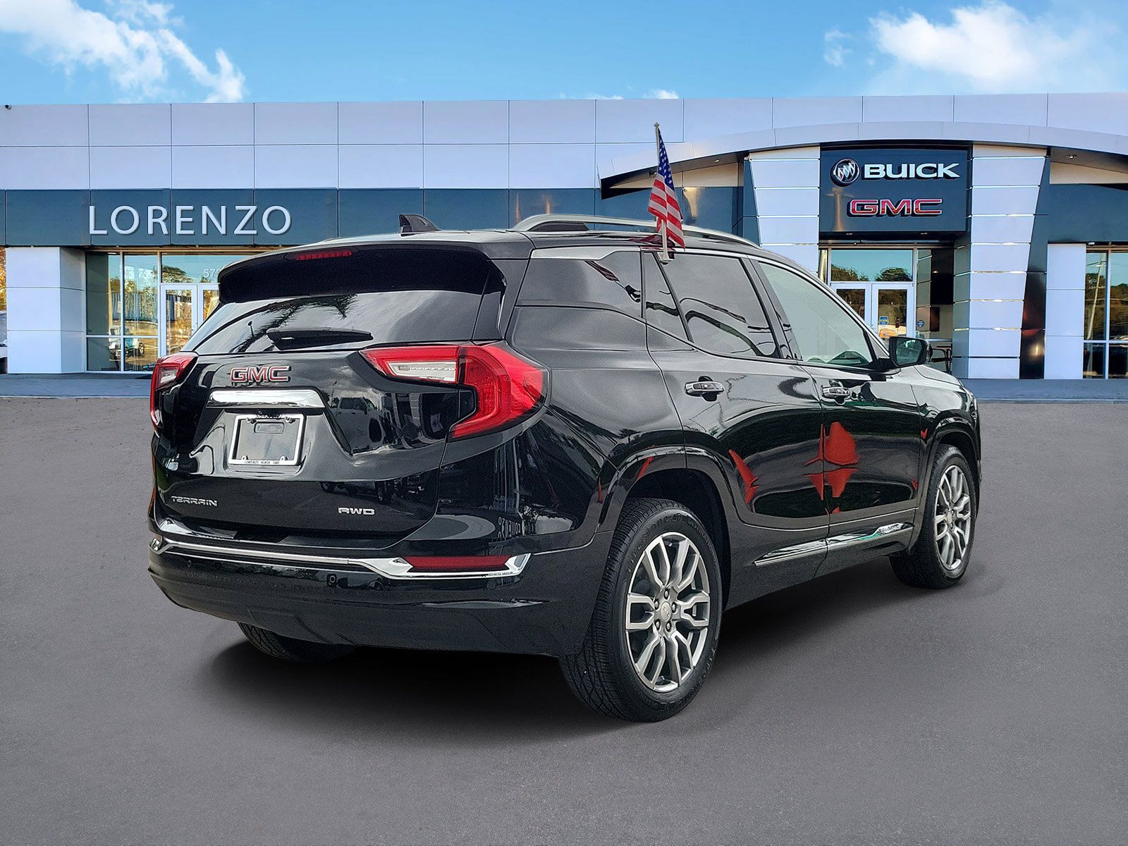 Used 2024 GMC Terrain Denali w/ Denali Premium Package AWD/4WD image 5