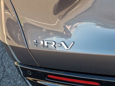 Used 2023 Honda HR-V EX-L image 30