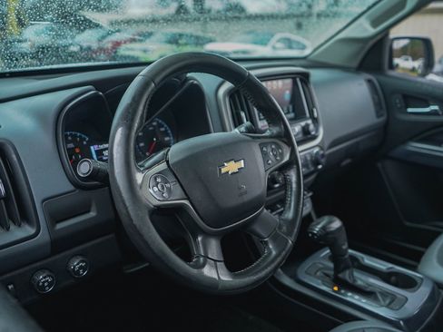 Used 2017 Chevrolet Colorado Z71 image 6