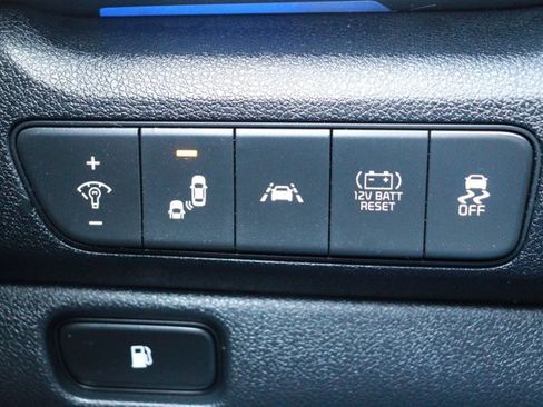 Used 2022 Kia Niro EX Premium FWD image 27