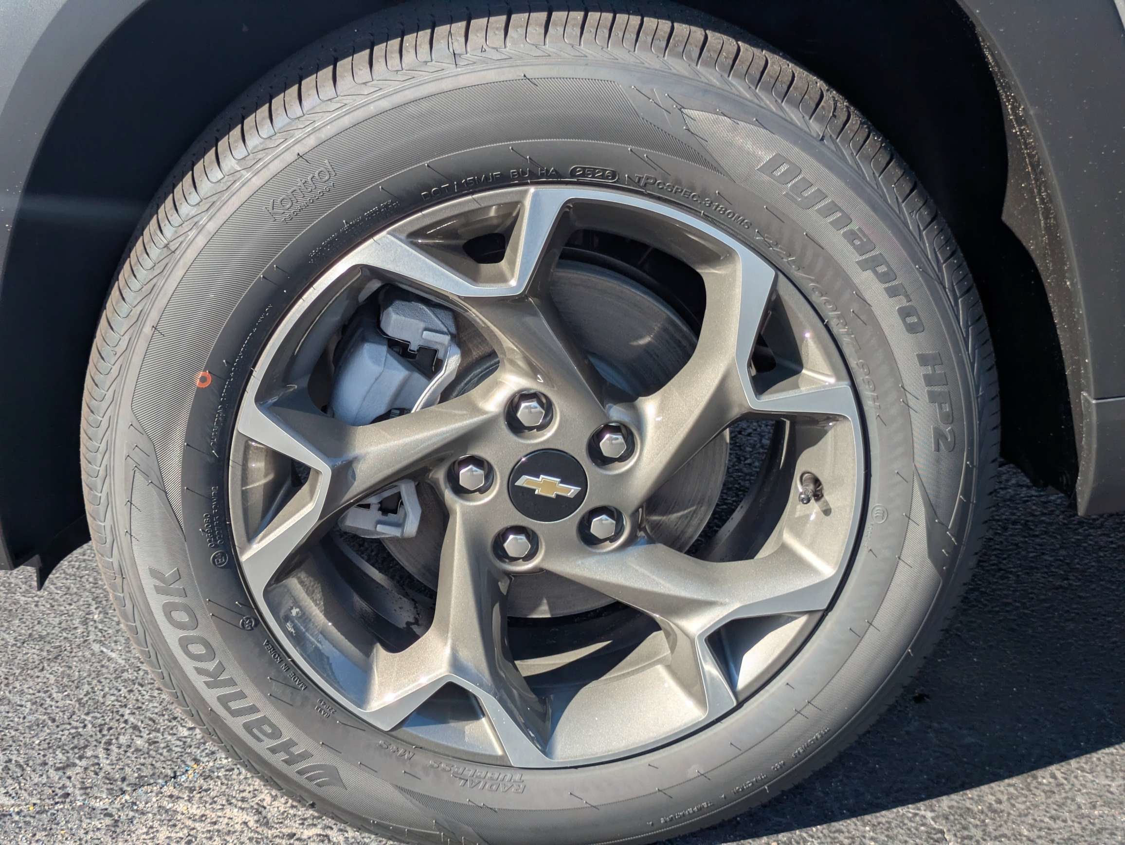 New 2026 Chevrolet Trax LT FWD image 32