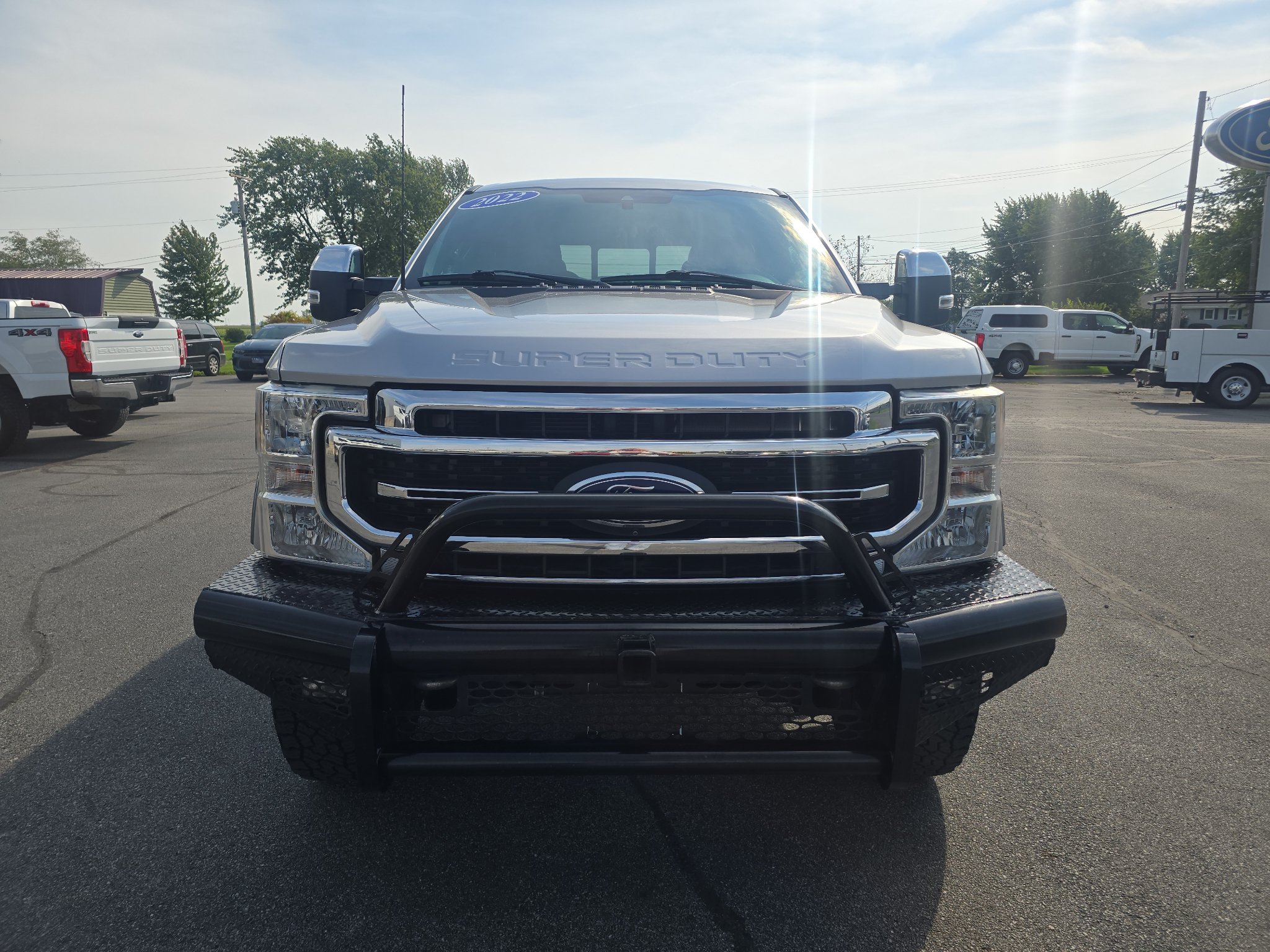 Used 2022 Ford F350 Lariat w/ Chrome Package AWD/4WD image 3