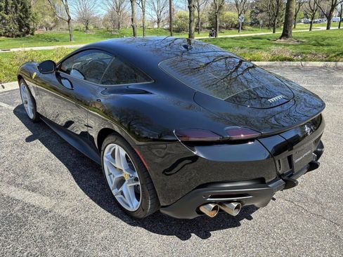 Used 2022 Ferrari Roma image 4