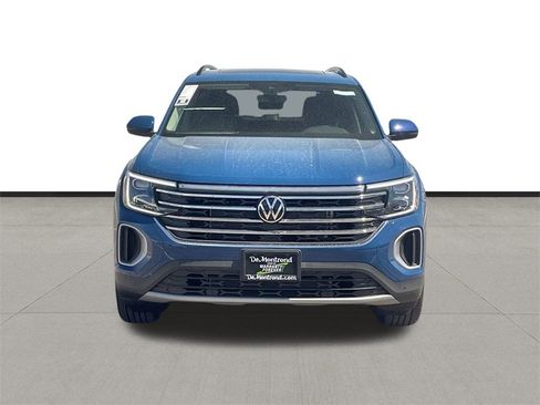 New 2025 Volkswagen Atlas SE image 2