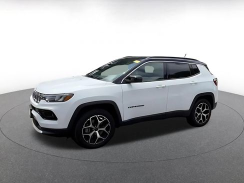 Used 2025 Jeep Compass Limited AWD/4WD image 6