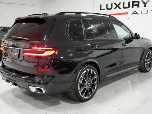 Used 2023 BMW X7 xDrive40i w/ M Sport Package image 6