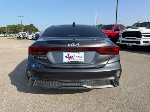 Used 2023 Kia Forte LXS w/ LXS Technology Package FWD image 7
