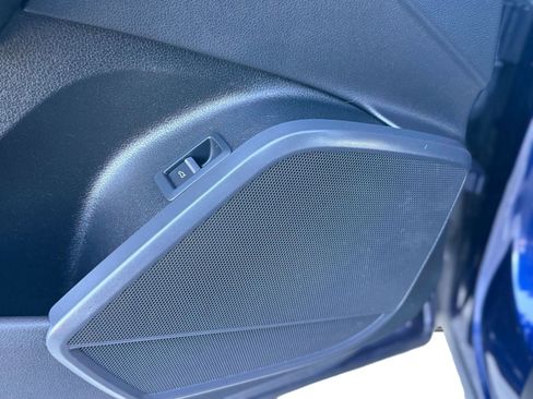 Used 2021 Audi Q5 Premium w/ Convenience Package image 23