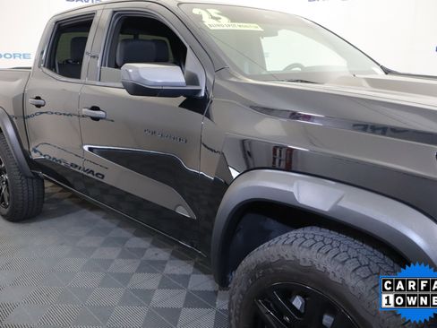 Used 2025 Chevrolet Colorado Trail Boss AWD/4WD image 2