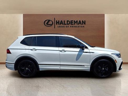 Used 2023 Volkswagen Tiguan SE R-Line AWD/4WD image 7