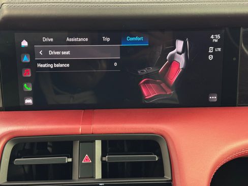 Used 2022 Porsche Taycan image 30