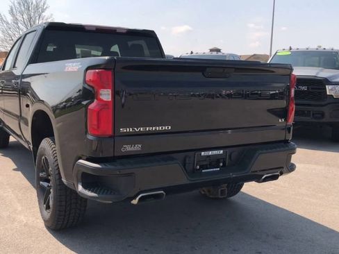 Used 2021 Chevrolet Silverado 1500 LT Trail Boss w/ Bed Protection Package AWD/4WD image 6