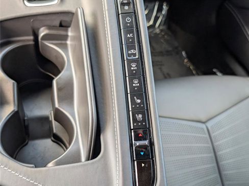 Used 2023 Chevrolet Corvette Z06 w/ Z07 Performance Package image 26