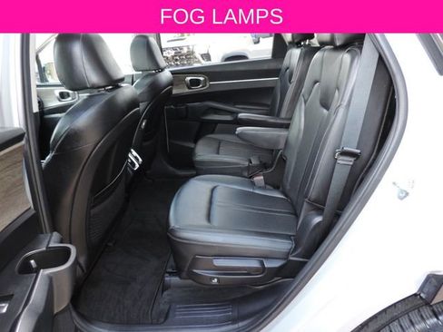 Used 2022 Kia Sorento EX w/ Panoramic Sunroof Package FWD image 23
