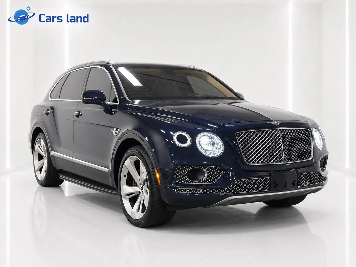 Used 2017 Bentley Bentayga AWD/4WD image 1