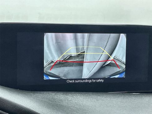 Used 2023 MAZDA MAZDA3 s FWD image 25