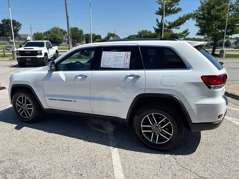 Used 2022 Jeep Grand Cherokee Limited AWD/4WD image 18